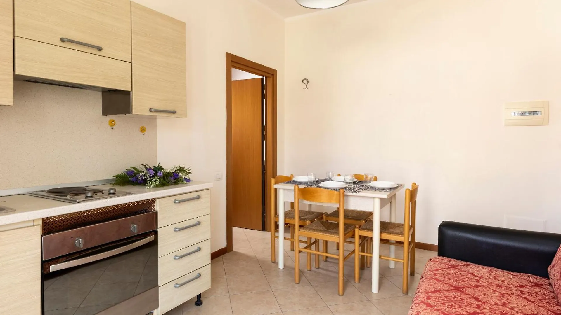 Residence Uno Studio&Suites Rimini 2*,