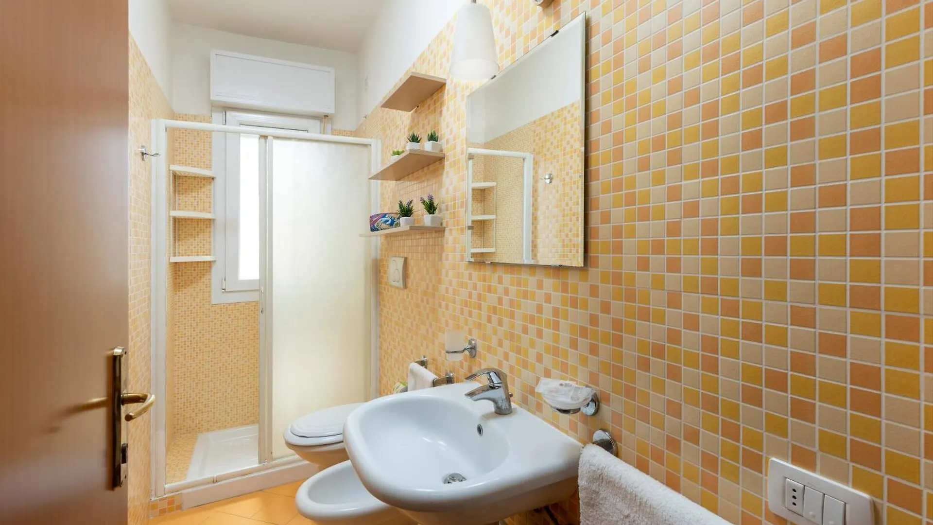 Residence Uno Studio&Suites Rimini Aparthotel